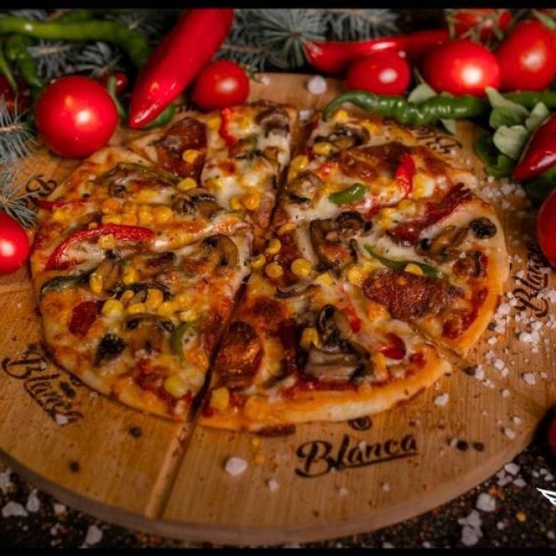 Blanca Pizza