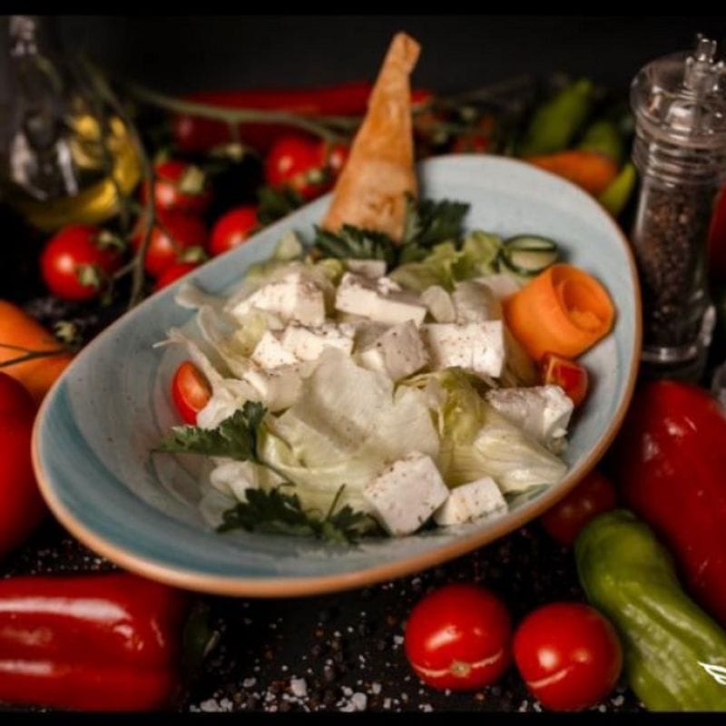 Akdeniz Salatası