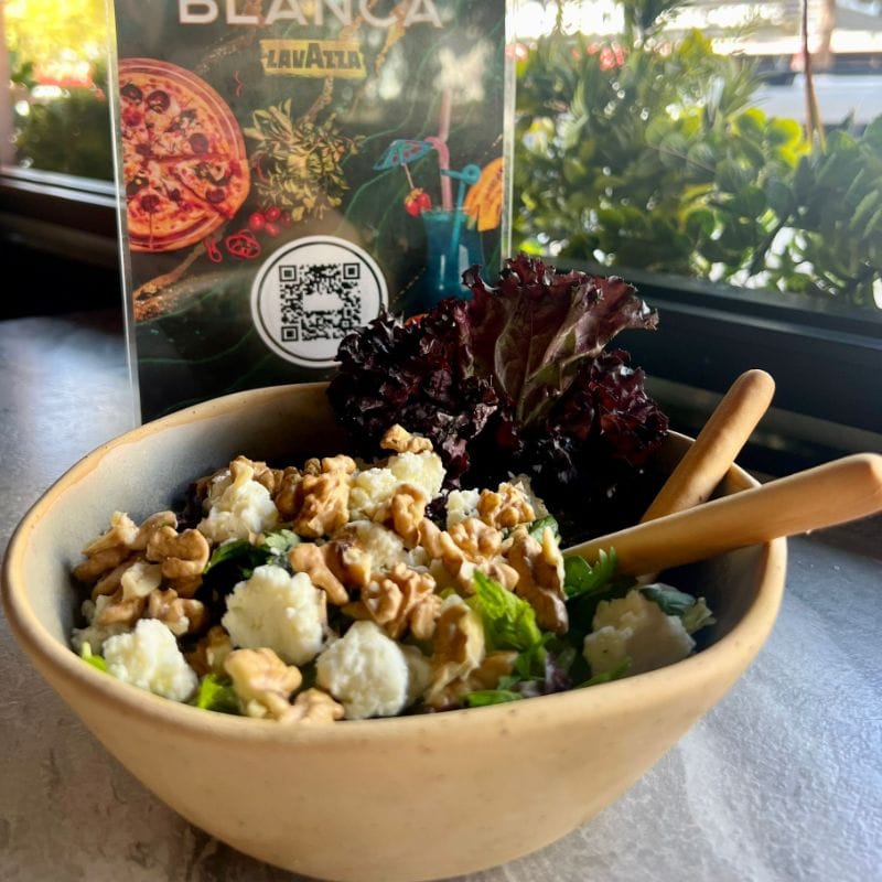 Tulum Peynirli Cevizli Salata