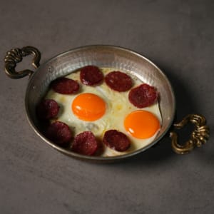 Sucuklu Yumurta