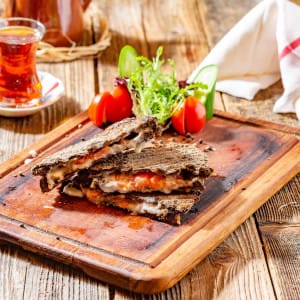 Kepek Ekmeğinde Tost