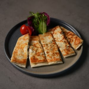 Sucuklu Kaşarlı Gözleme
