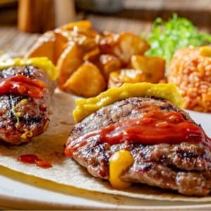 CHEDDARLI SOKAK KÖFTESİ