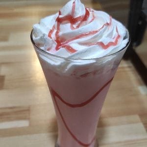 Çilekli Milkshake