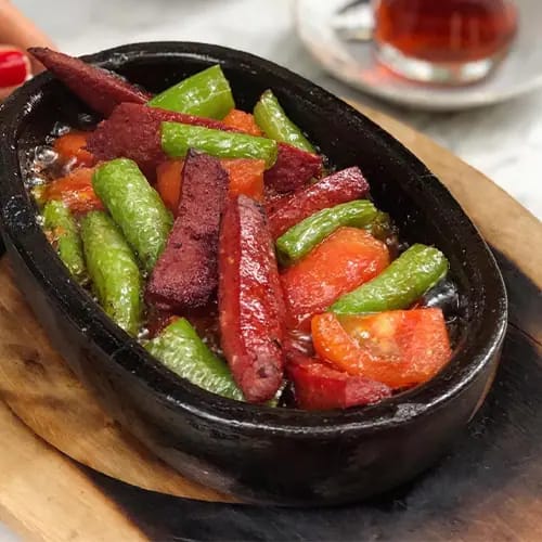 Kiremitte Sucuk