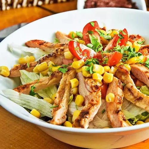 Tavuklu Salata