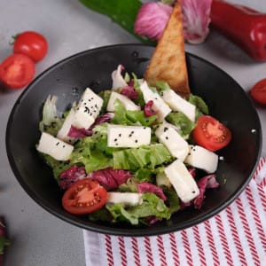 Akdeniz Salata