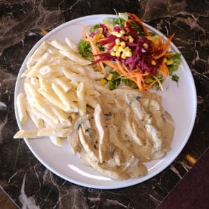 Pesto Soslu Tavuk