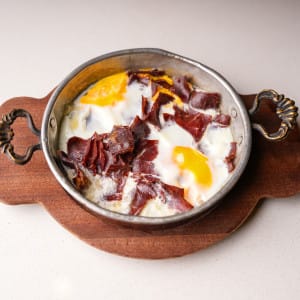 Pastırmalı Yumurta