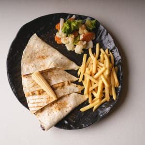 Tavuk Quesadilla